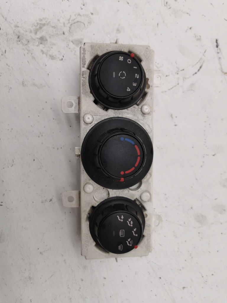 фото №1, Панель обдув renault master iii 275700007r 11-18