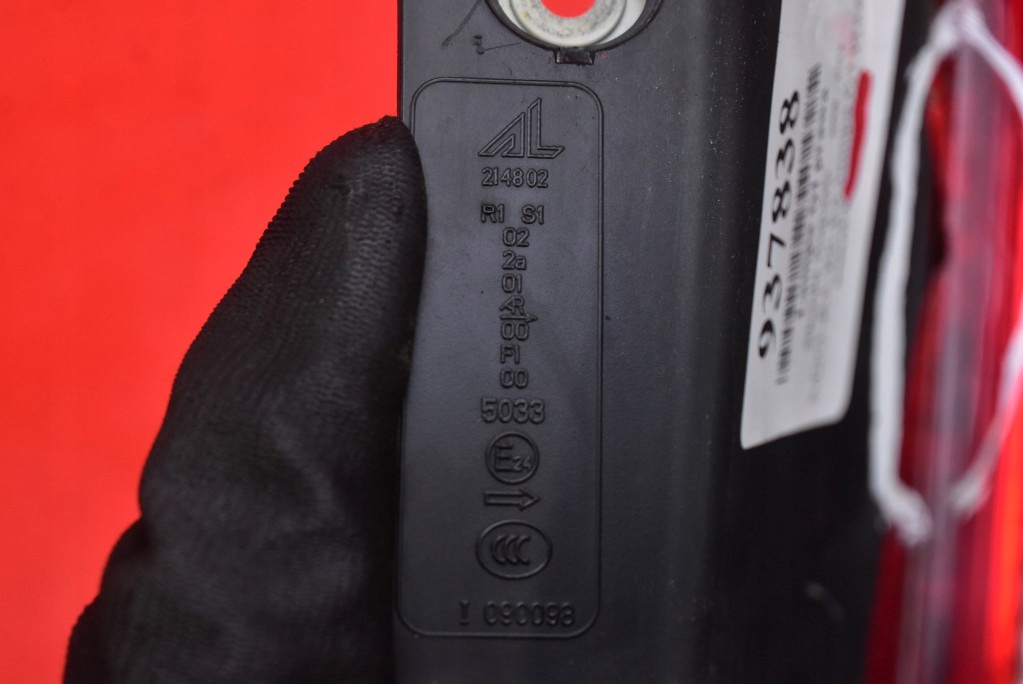 фото №11, Лампа правая задняя задняя 3t9945096r skoda superb 2 ii kombi 08-13