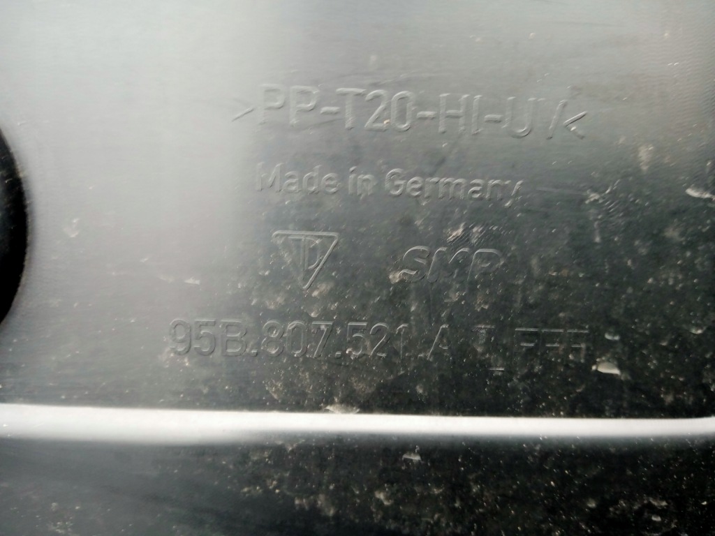 Porsche macan lift накладка спойлер бампера задняя 2021r Оригинал