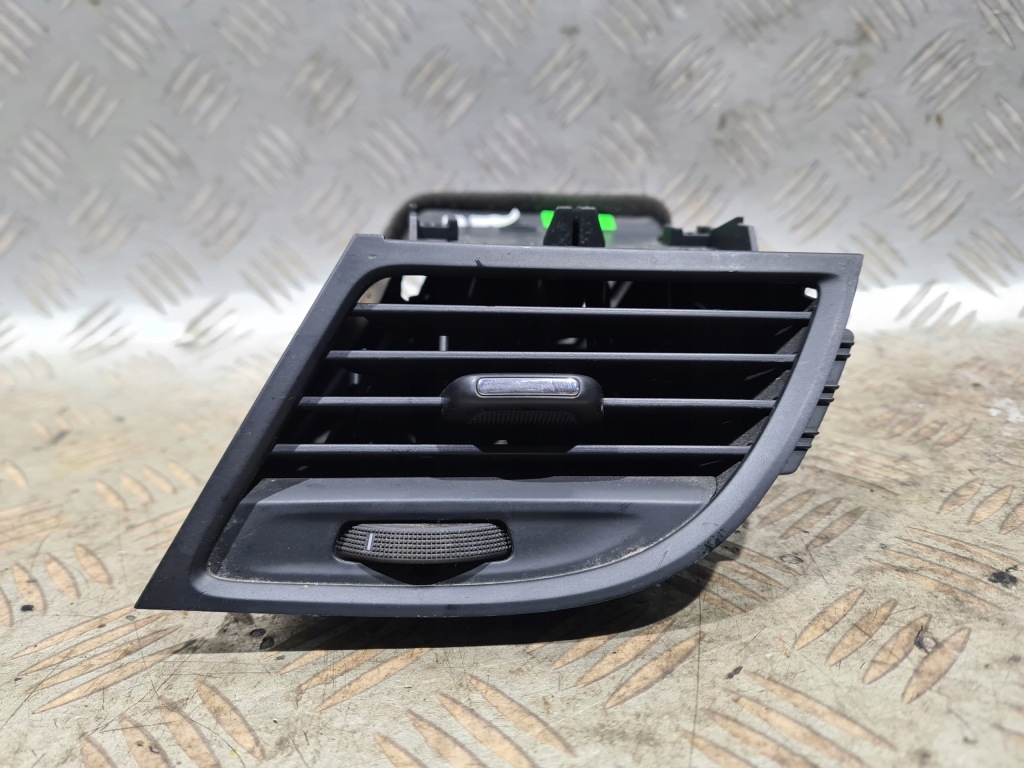 фото №1, Права решітка впуск обдув повітря opel zafira c