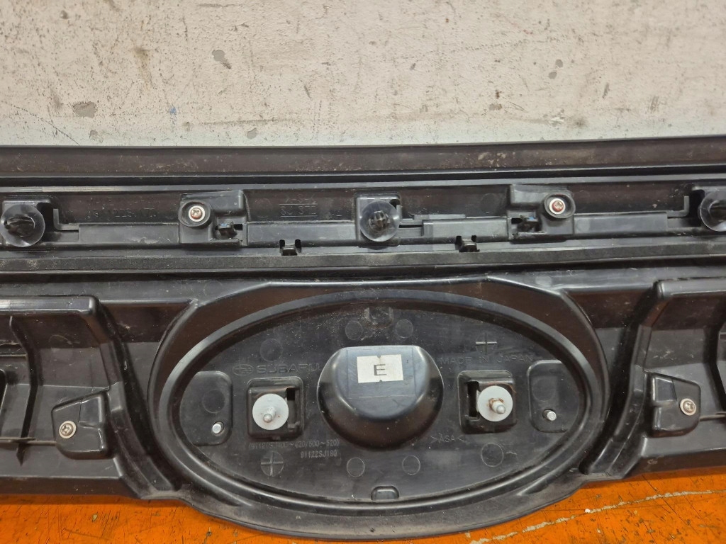 Subaru forester v 22- рестайлінг  решітка  решітка радіатора 91122sj180 Київ