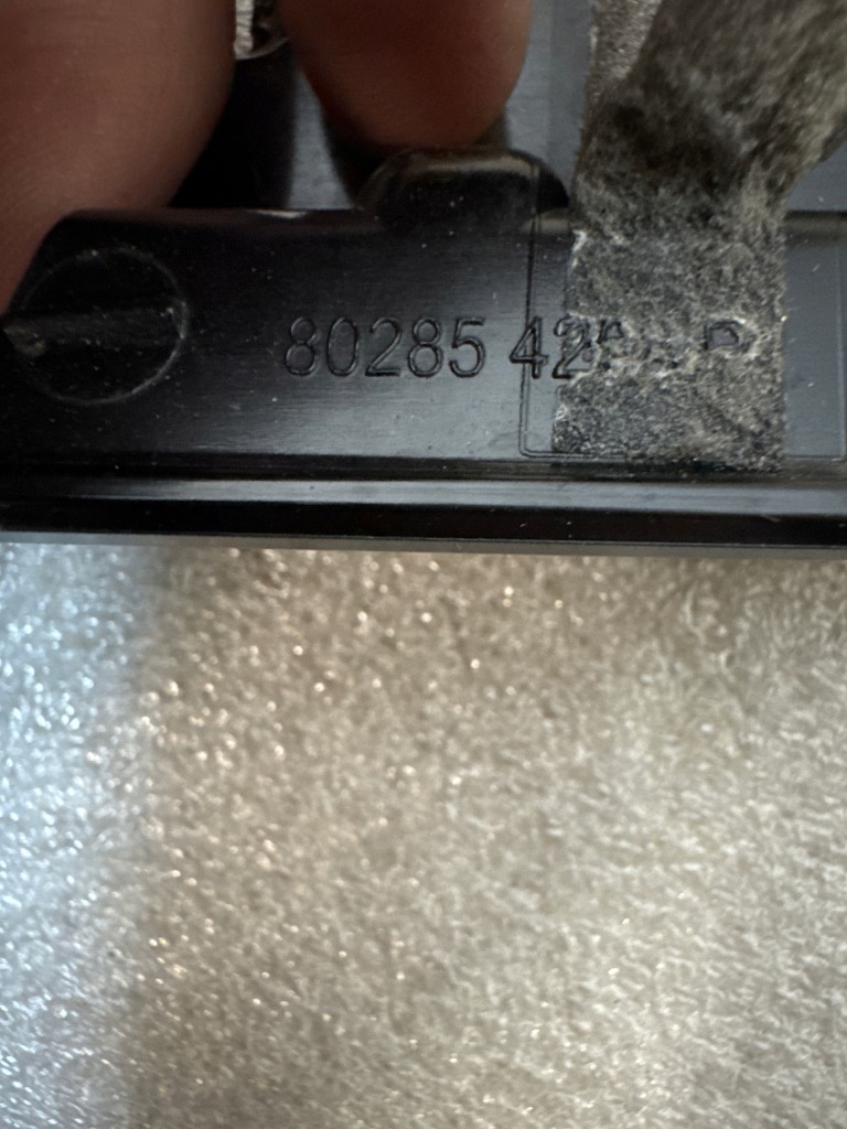 Купить Renault scenic iv молдинг стойка дверь левый перед 802854258r