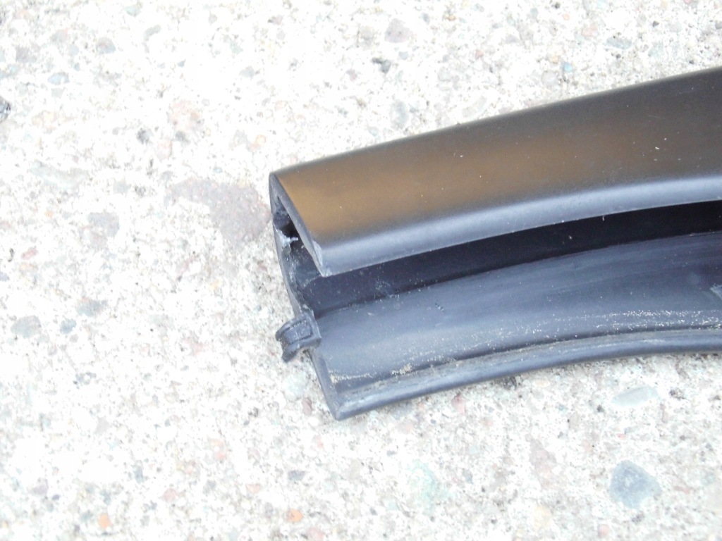 Купити Рейлінг даховий vw golf v vi універсал правий чорний оригінал