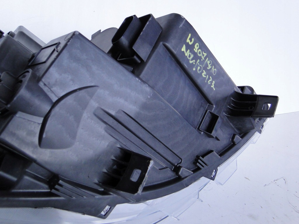 фото №10, Mercedes sprinter 907 w907 910 w910 лампа левая h7