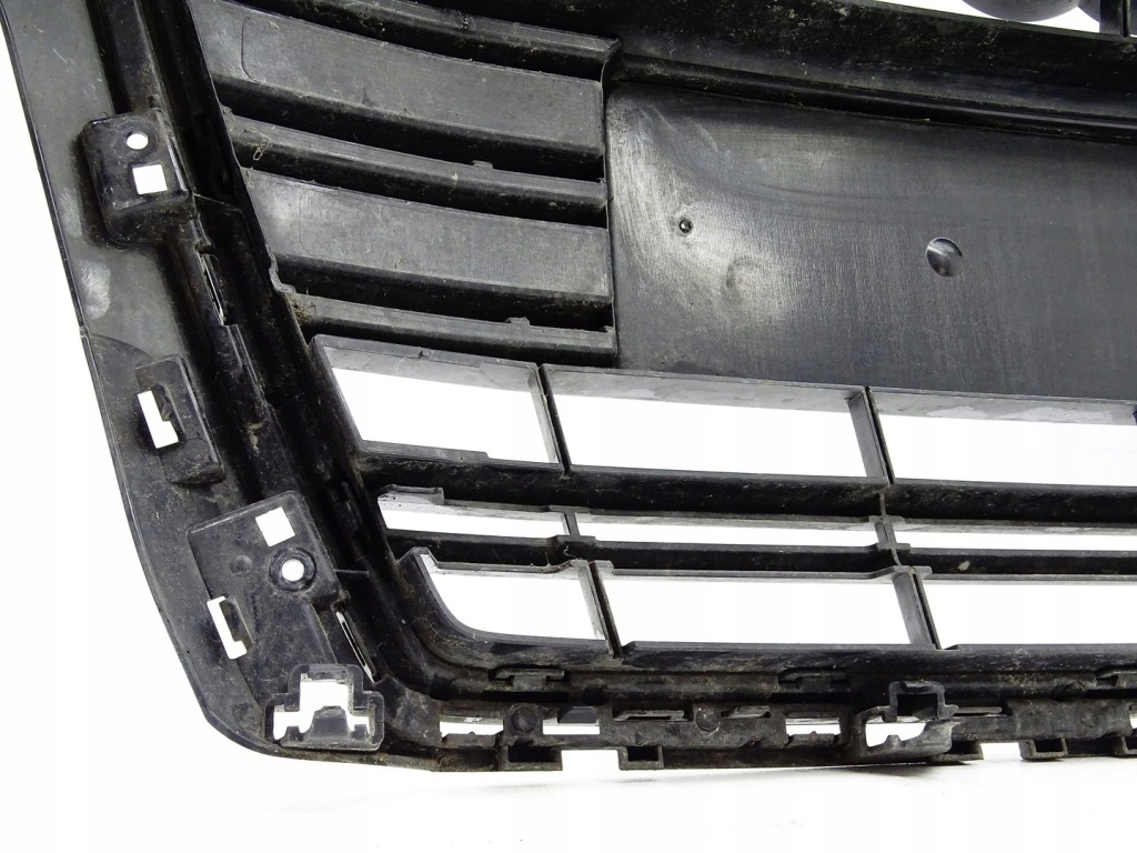 Решётка радиатора решётка радиатора бампера радиатора audi a3 8v lift 8v3853651aa Оригинал