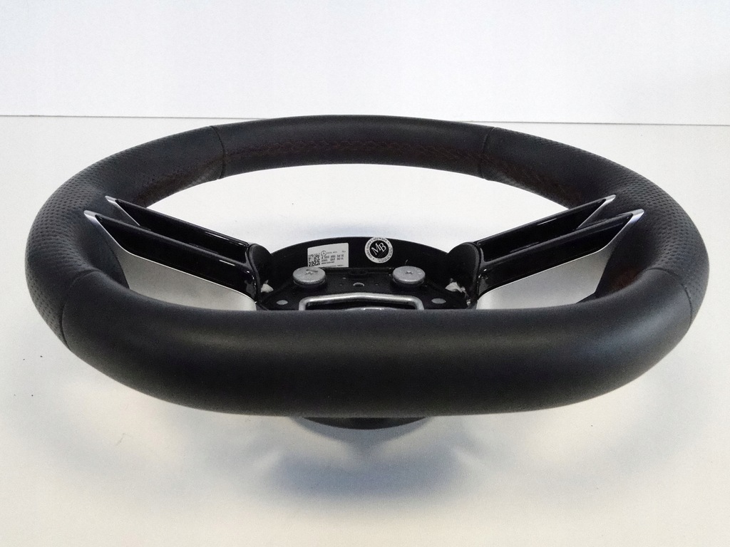 фото №10, Mercedes воздуховод amg кожа czerwona nić cla 118 c118 x118 w118 lift