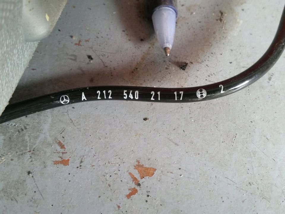 Mercedes w218 датчик abs a2125402117 a2125401705 в Украине