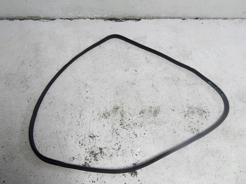 фото №1, Прокладка кузовная правая задняя kia proceed 18-23