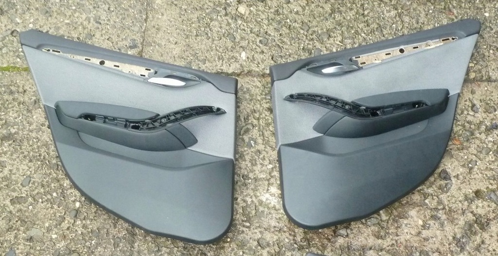 фото №1, Bmw x1 e84 09-15 оббивка обшивка двері задня l/r