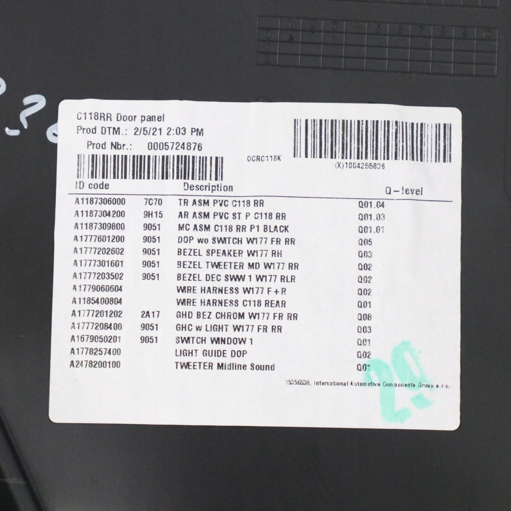 фото №12, Mercedes cla c118 панель обивка обшивка дверь правый задняя кожа чёрный