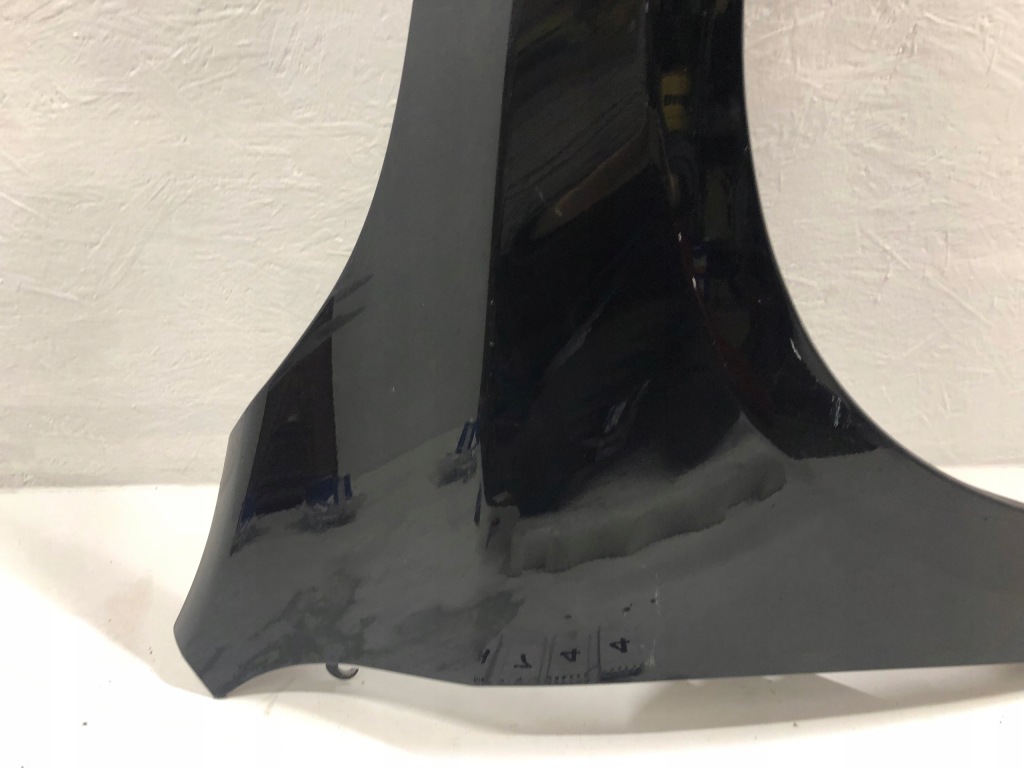 Volvo v60 s60 крыло  правый  10 - 13 с Разборки