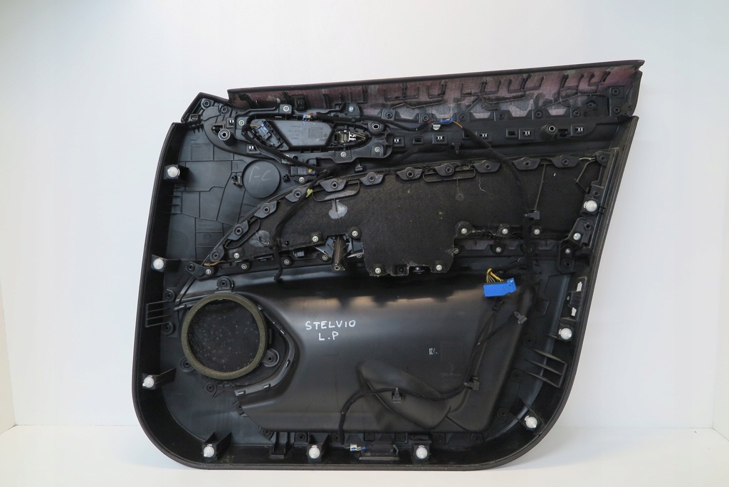 фото №7, Обшивка дверь левый перед alfa romeo stelvio