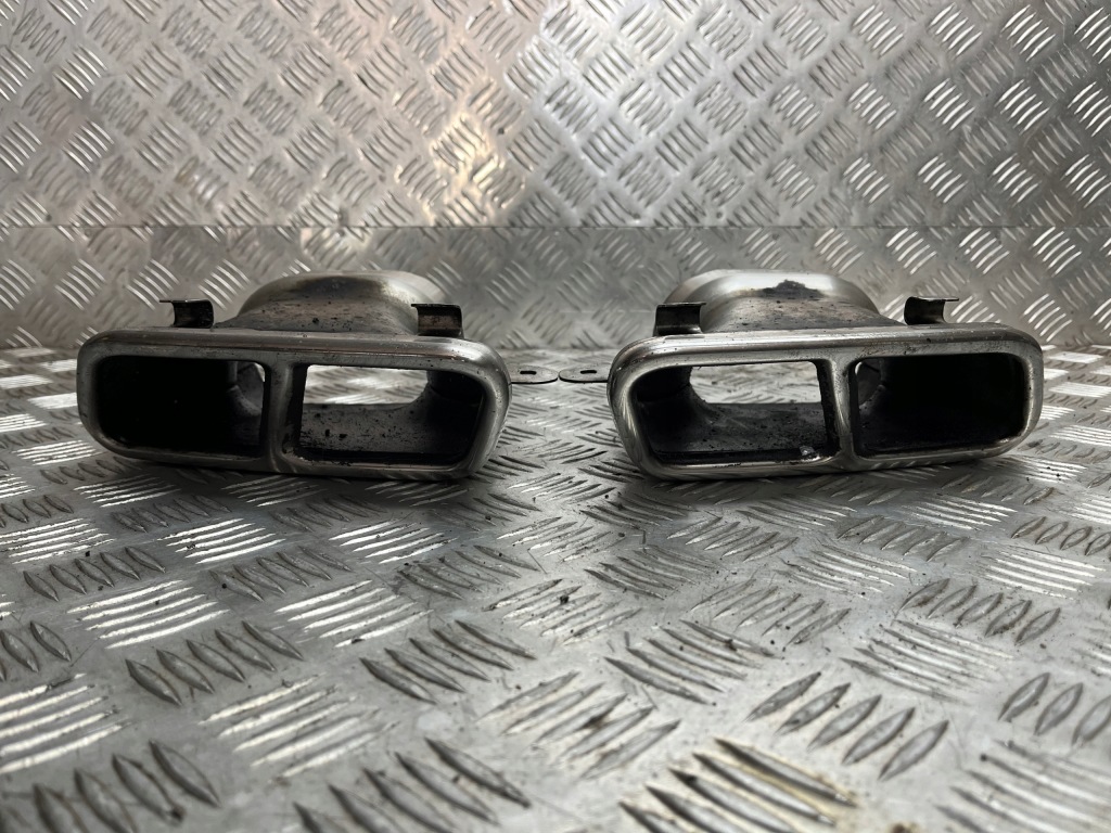 фото №1, Mercedes w221 наконечники вихлоп amg 2011r 105tyś