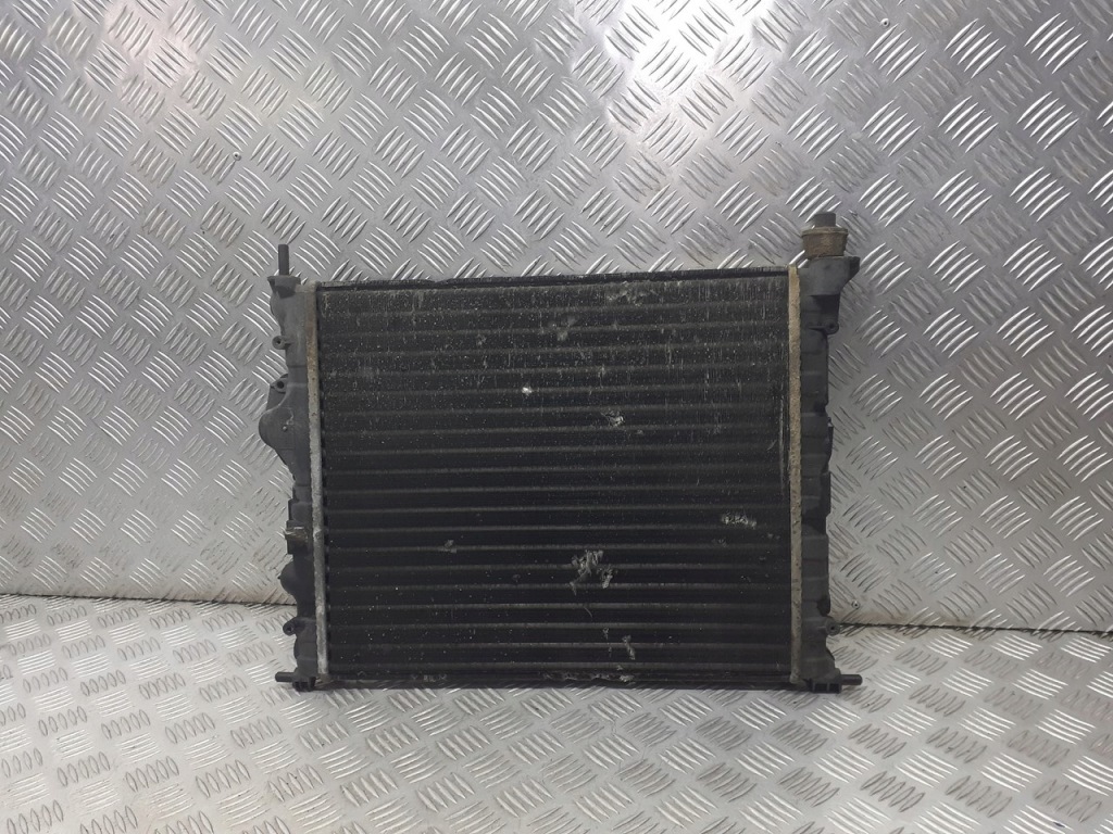 Купить Радиатор воды renault clio 2 1.2 8200125767