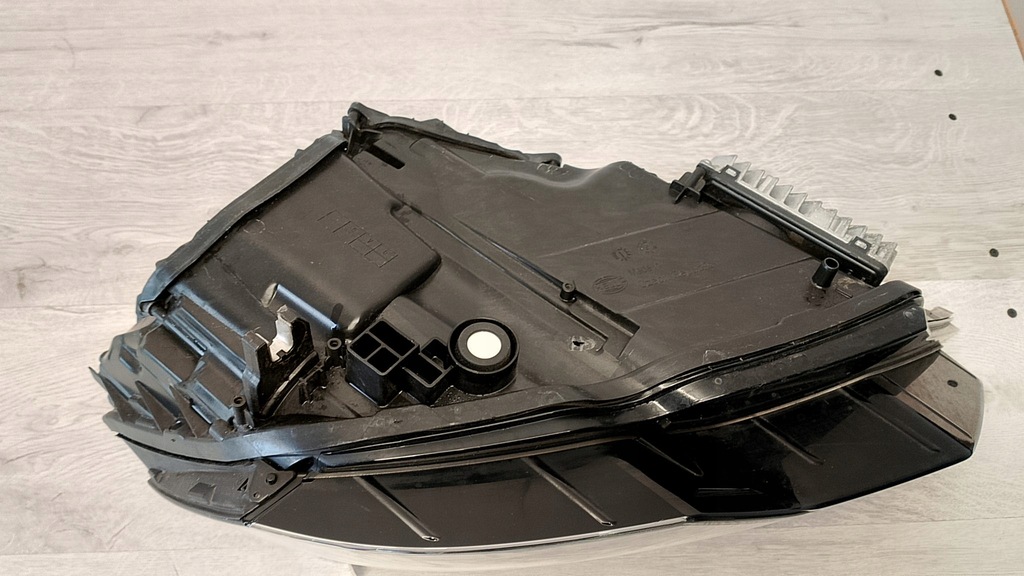 фото №9, Audi a6 c8 ліва лампа перед передня matrix ładna