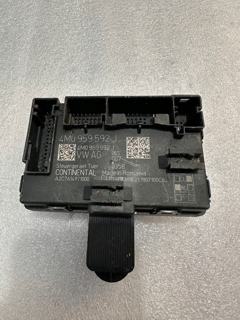 фото №1, !модуль блок керування двері audi 4m0959592j !
