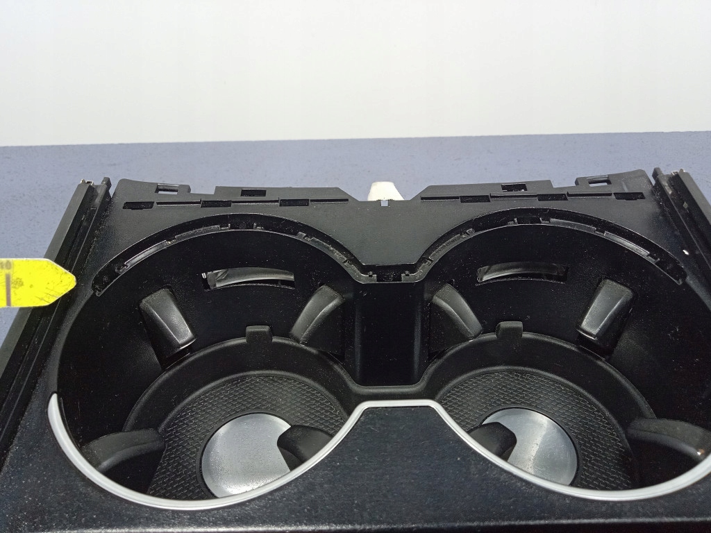 фото №9, Mercedes gls x166 gle w166 бардачок кронштейн na кружки