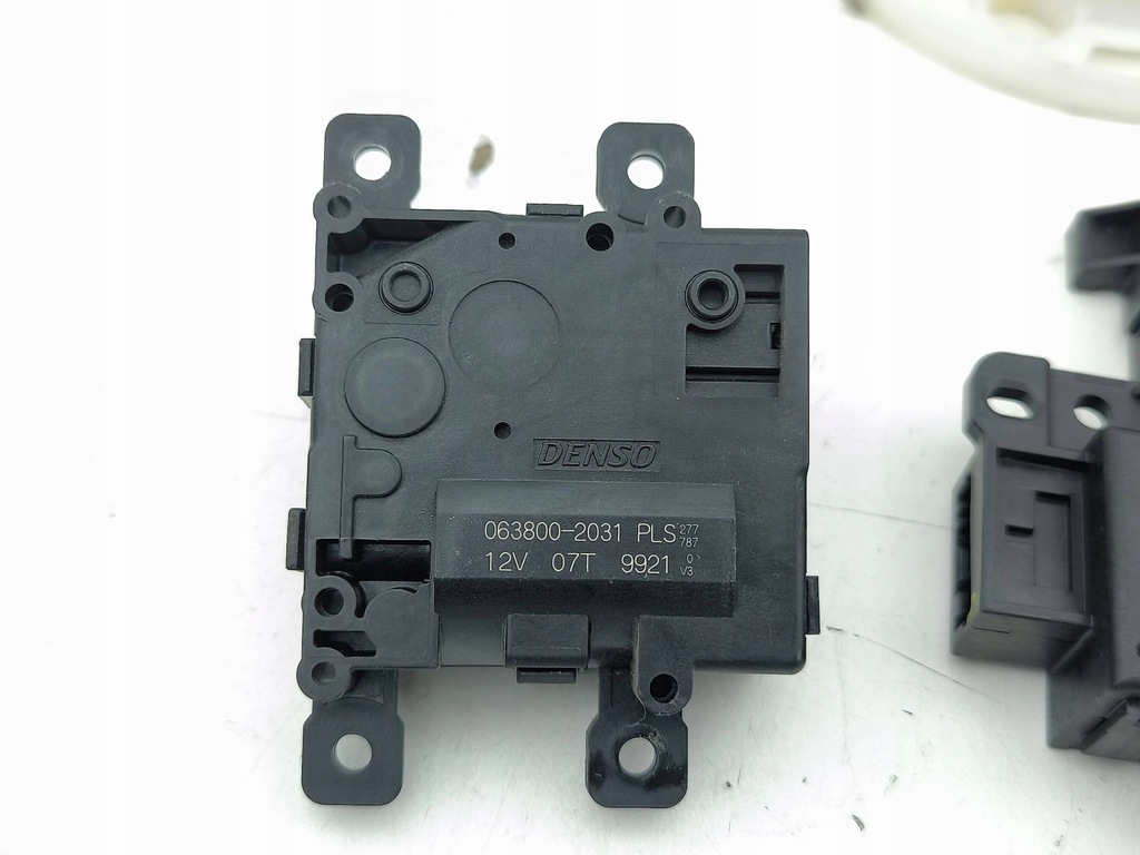 фото №7, Toyota prius xw50 моторчик кришка обдув 2016 0638009012