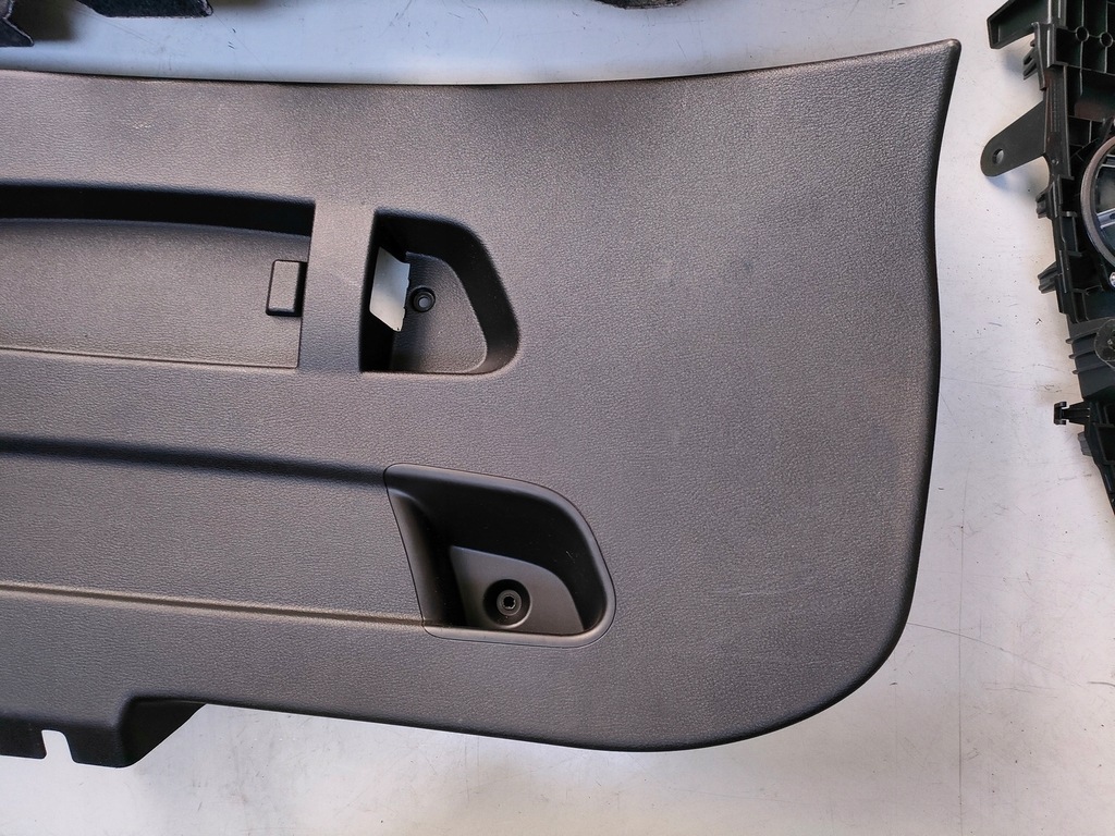 фото №8, Bmw x1 e84 обивка крышки багажника динамики комплект