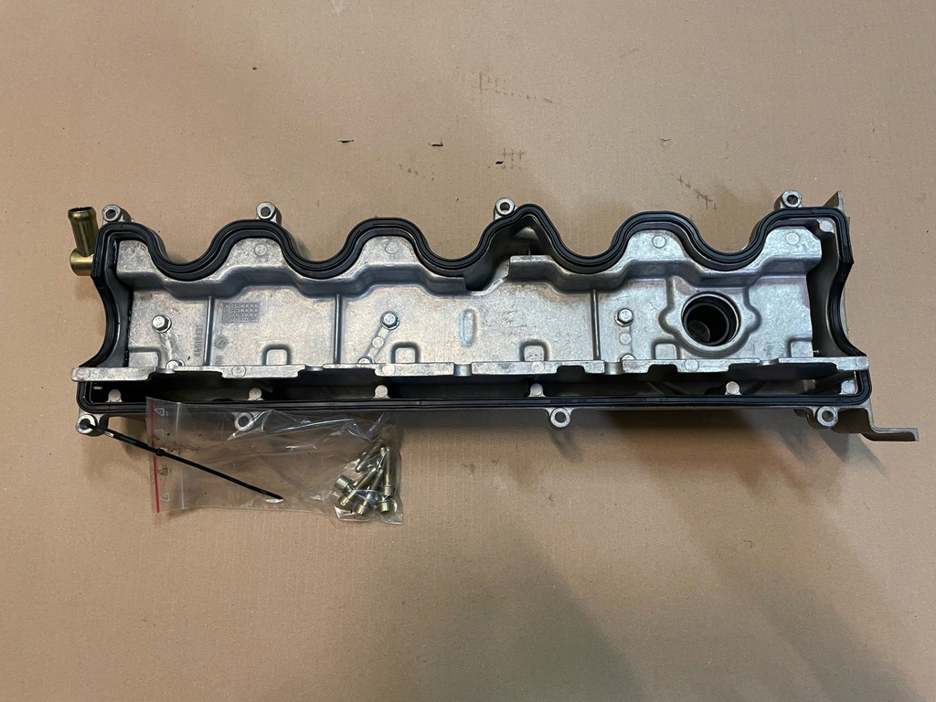 фото №3, Alfa romeo 156 166 2,4jtd cf2 крышка клапанов alu