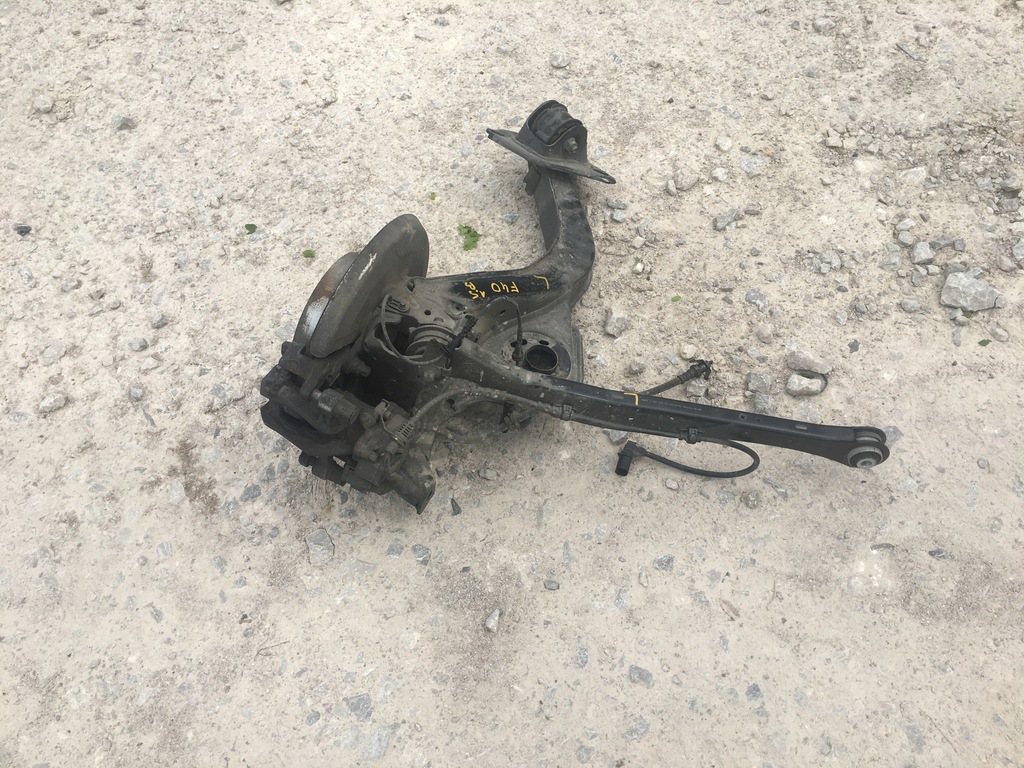 фото №6, Поворотный кулак суппорт задняя bmw 1 f40 1.5 i