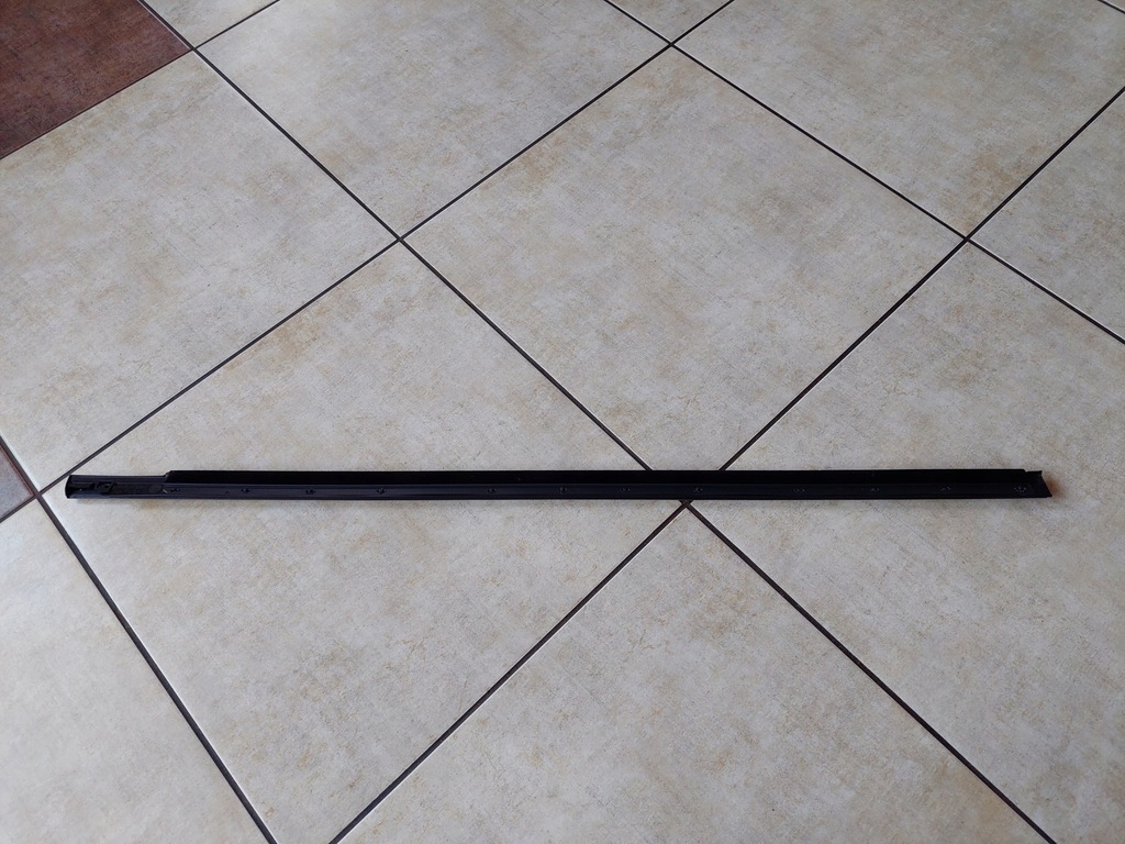 фото №6, Молдинг уплотнитель - левый перед - citroen ds7