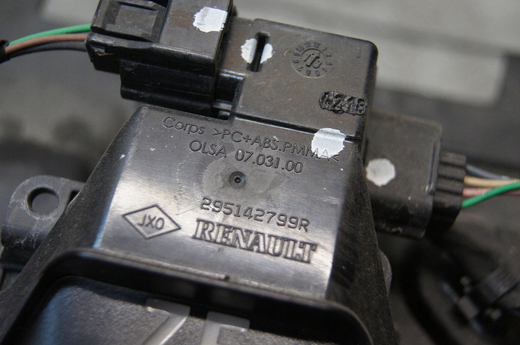 фото №10, Renault zoe i роз'єм заряджання кронштейн