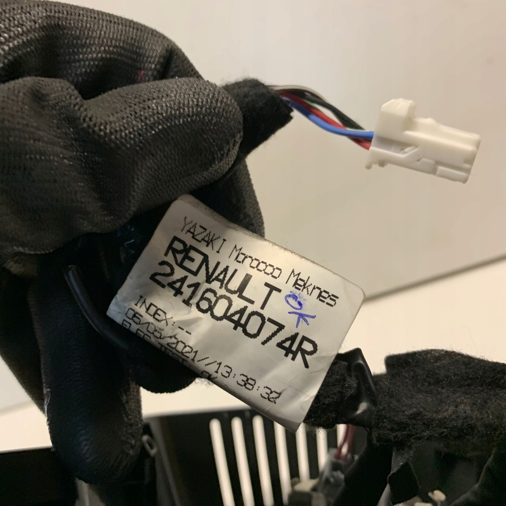 фото №6, Renault megane v e-tech зеркало заднего вида камера 241604074r