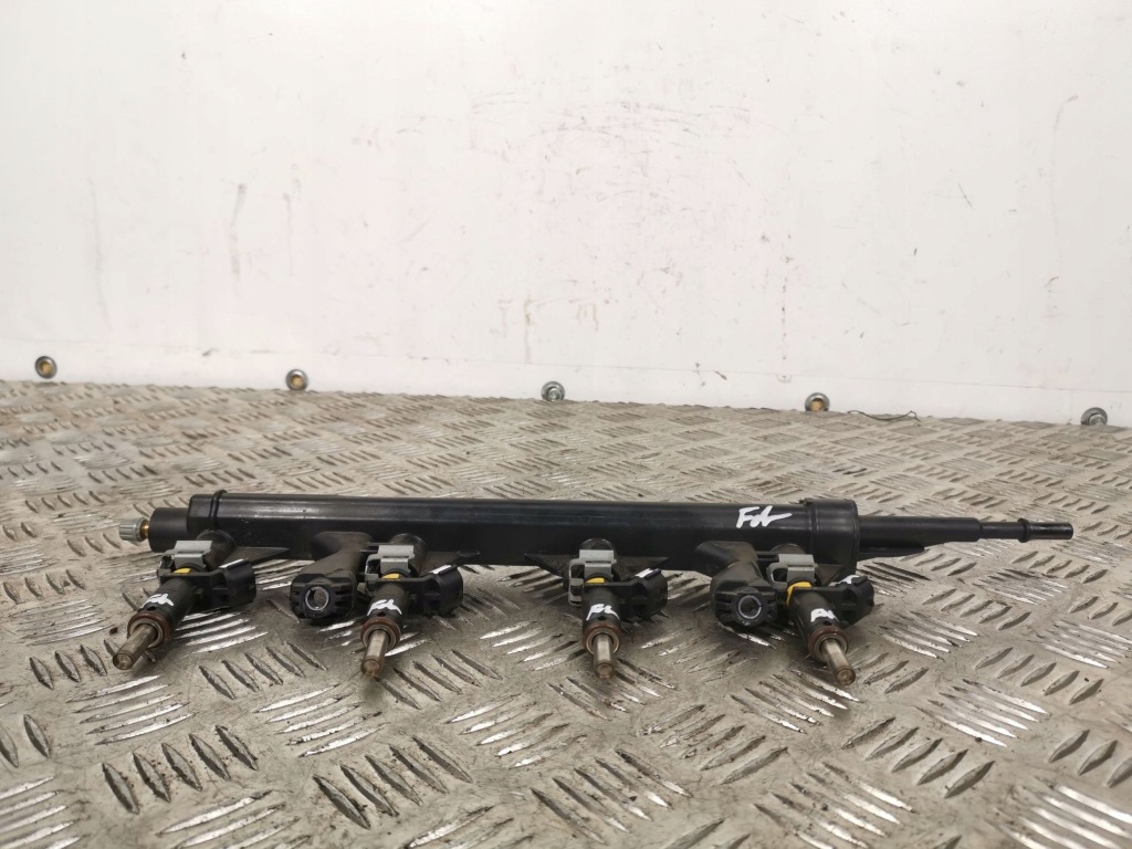 Купити 2015 mini cooper countryman r60 шланг паливний v75281768007