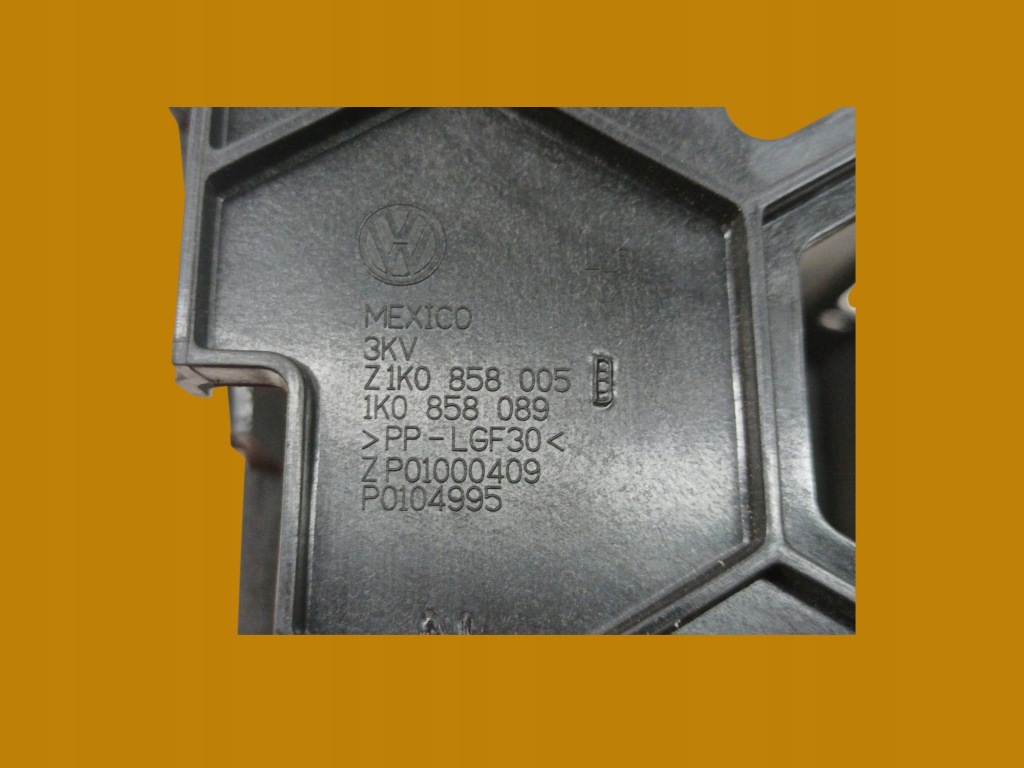 фото №5, Рамка радио 1k0858089 volkswagen golf v 2004-2009