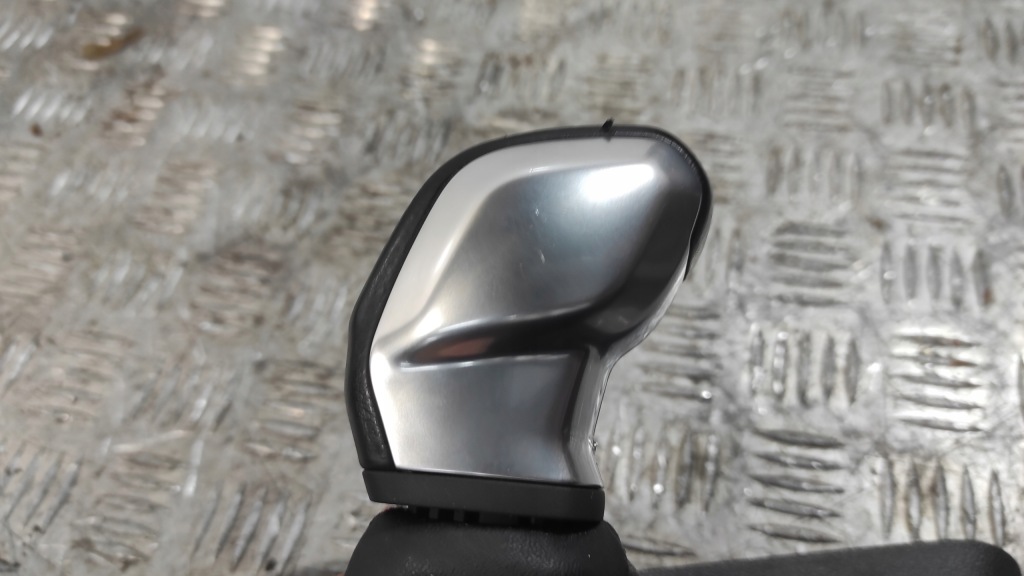 фото №1, Ручка чехол передач peugeot 2008 i 1,2