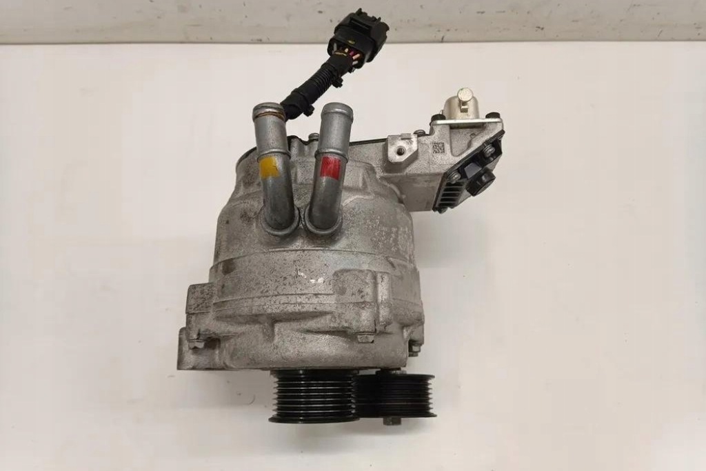 Купить Генератор hyundai 3739003900 1.58l 2021
