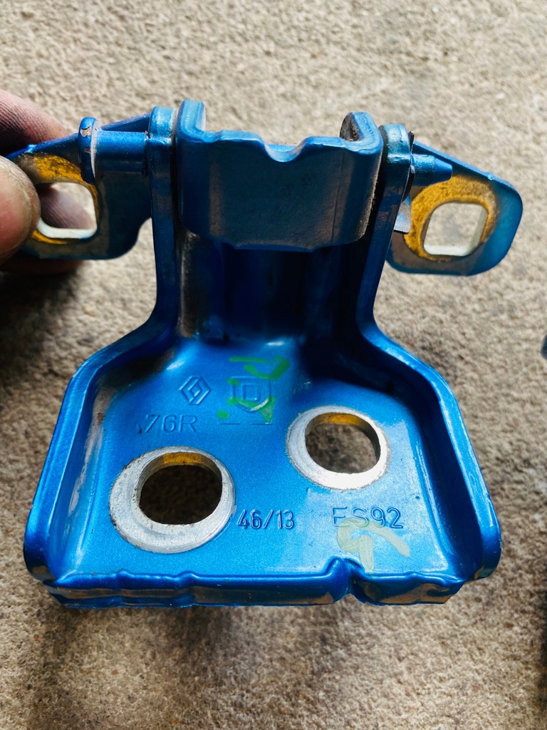 фото №2, Dacia sandero ii stepway петля двері комплект задня