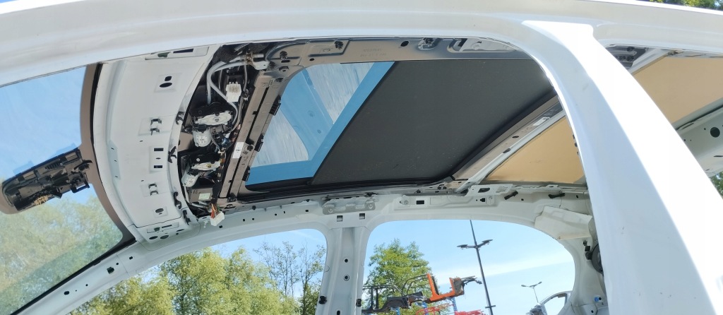 фото №7, Дах люк панорама mercedes a klasa w177 amg hb 149 polarweiss