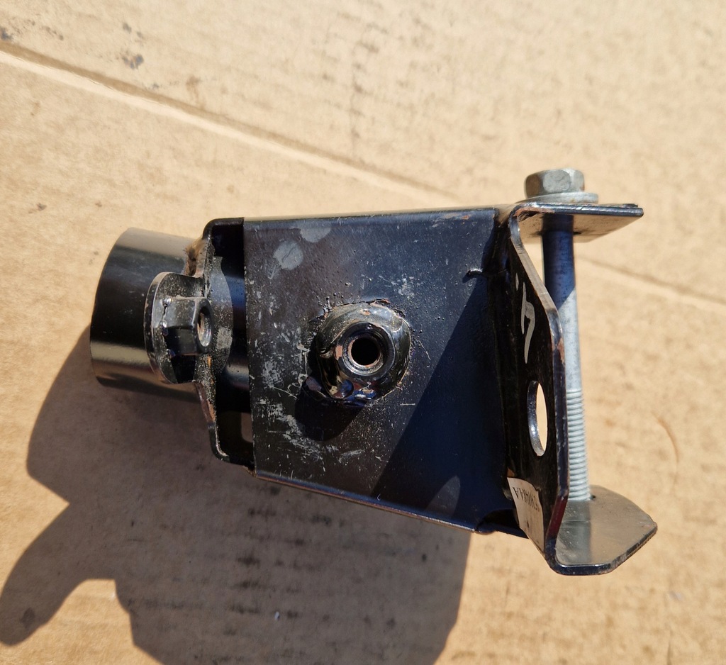 фото №8, Dodge viper srt10 кронштейн кронштейн підголівник підсилення mopar 05290049aa