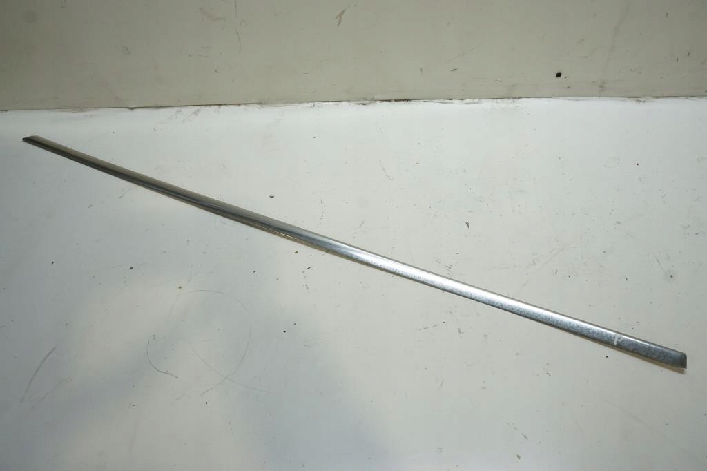 фото №1, Молдинг крыла правый задняя renault laguna iii coupe