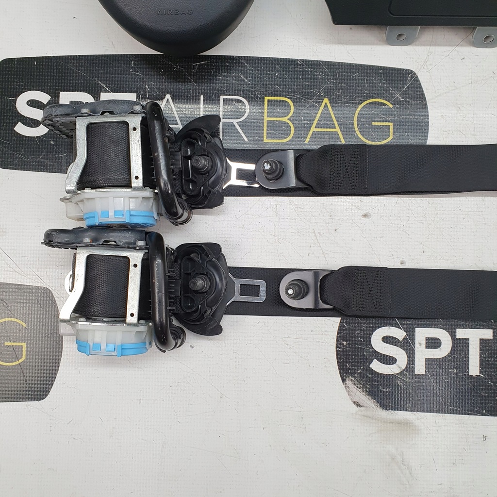 фото №10, W246 приборная панель приборная панель подушка подушка безопасности ремни