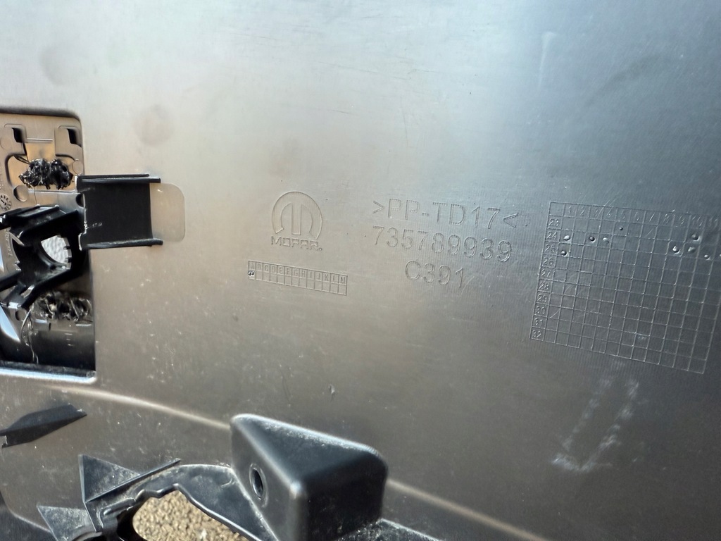 фото №10, Бампер задняя задний 735789939 чёрный venom fiat 600 600e abarth 24-