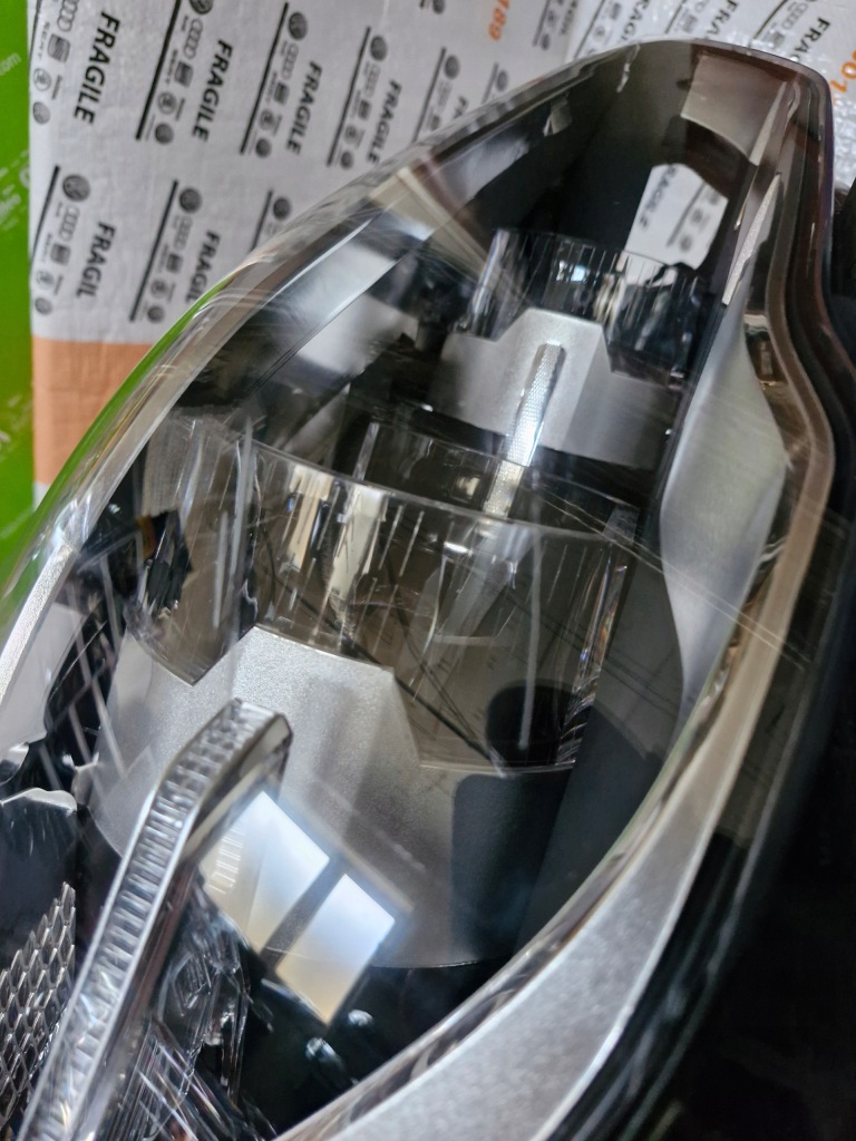 Bmw x1 f48 фара правий full led європа Недорого