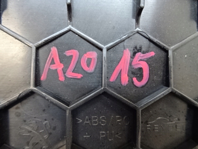 фото №10, Peugeot 3008 ii защита заглушка спидометра 9810364477