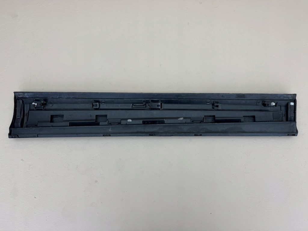 фото №12, Audi q3 1 i 11r- молдинг дверь левый перед левая передняя 800853959