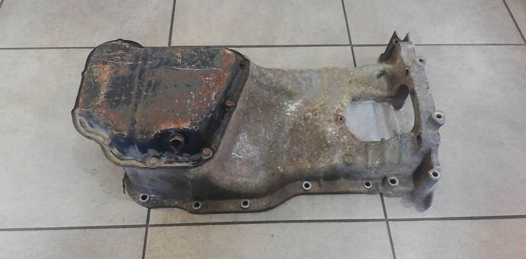 фото №5, Mitsubishi carisma 1.8 16v gdi поддон масляная верхний