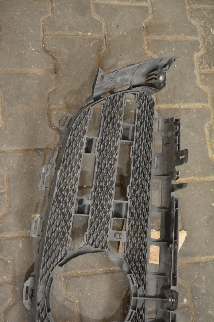 Mercedes benz e klasa w213 решітка радіатора, решітка радіатора a2138880123 Ціна