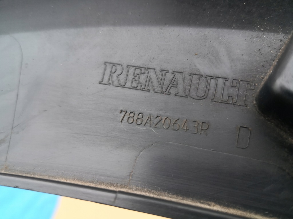 фото №10, Renault captur i молдинг na крыло задний правый задняя