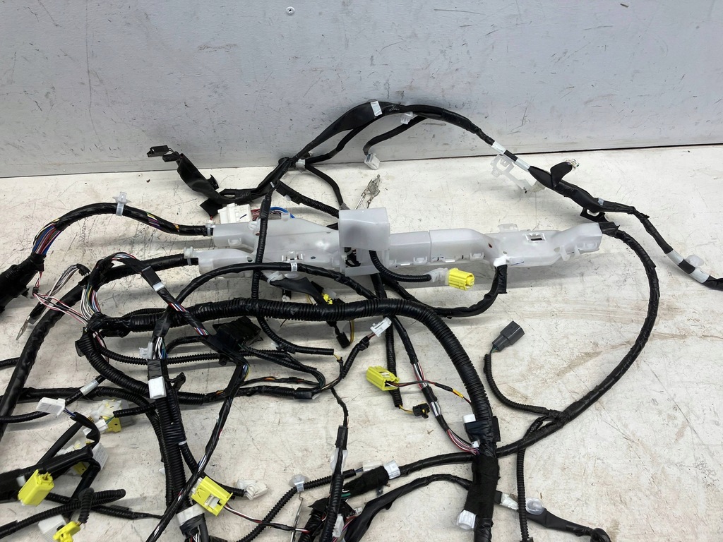 фото №8, Corolla e21 sedan 1.8 гібрид джгут електропроводка салону комплект