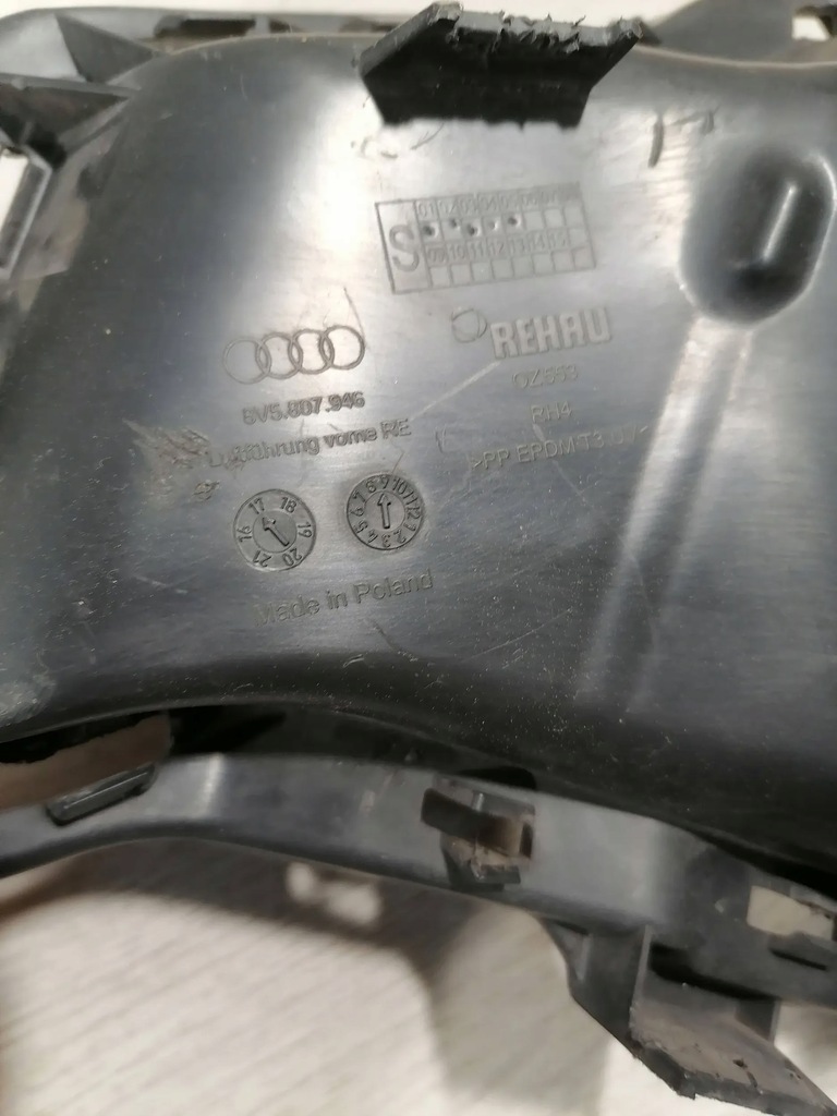 фото №6, 8307. audi a3 rs3 воздуховод воздуха правая 8v5807946