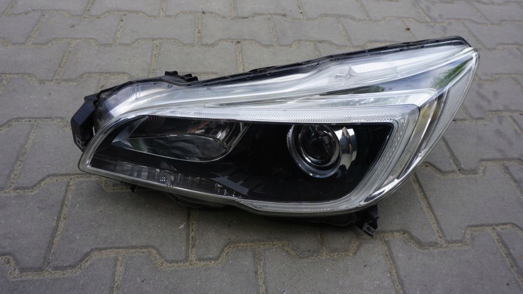 фото №1, Subaru legacy outback - лампа левая перед ксенон