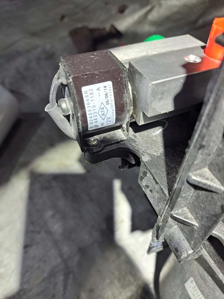 фото №6, Конденсатор осушувач кондиціонера zoe ii 921408942r