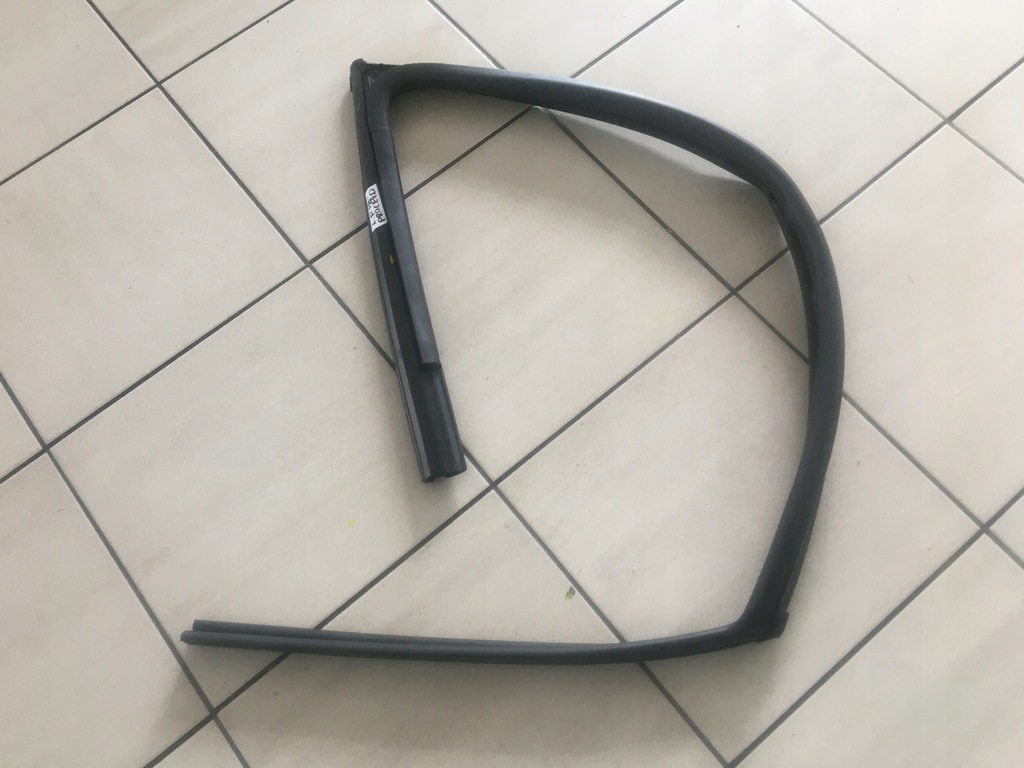 фото №1, Ceed proceed iii 18- прокладка двері лівий перед