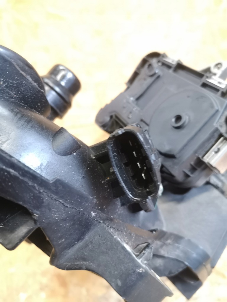 фото №8, Alfa romeo stelvio 2.2 коллектор всасывающий 552812270 дроссельная заслонка